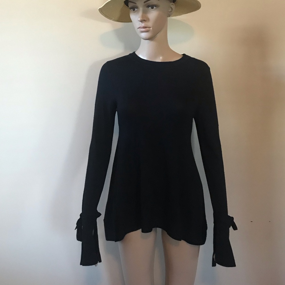🗝a new day Black Sweater With Wrist Bows🗝